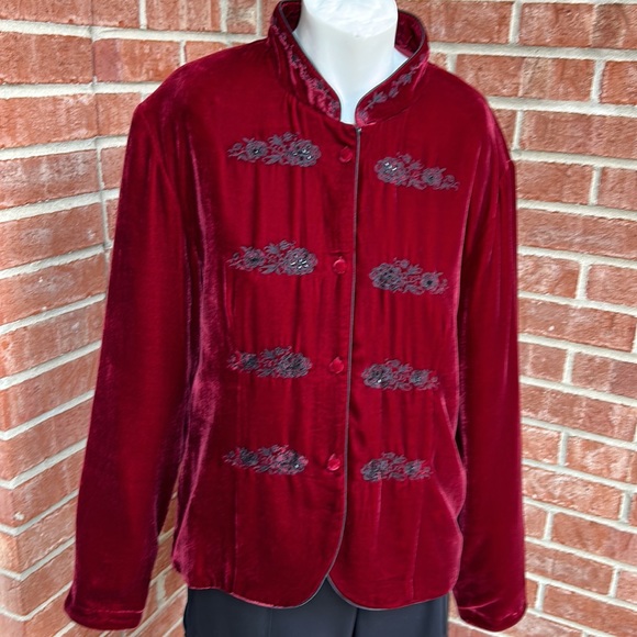 Alexandra Bartlett Maroon/Black Special Occasion Velvet Mandarin Jacket - Picture 8 of 12